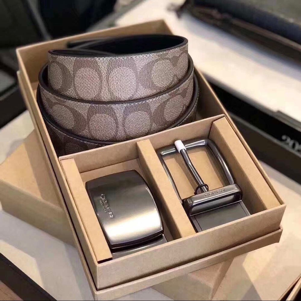 Coach Boxed Harness Plaque Reversible Belt